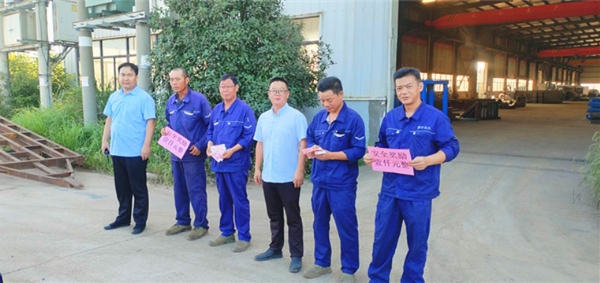 安全生產(chǎn)創(chuàng)佳績(jī)，倉(cāng)儲(chǔ)管理顯成效，當(dāng)獎(jiǎng)當(dāng)勵(lì)